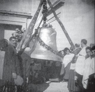 Bendición de la campana en 1923