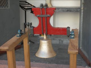 La campana de la ermita de Sant Blai después de ser restaurada. 