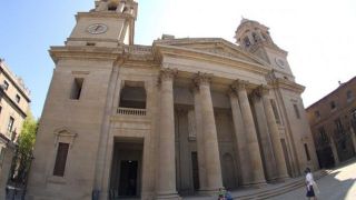 Aspecto actual de la fachada de la Catedral de Pamplona tras ser restaurada. - Autor: NOTICIAS DE NAVARRA