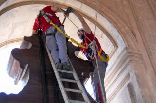Mantenimiento de las Campanas de la Catedral de Murcia - Autor: CAMPANEROS MURCIANOS