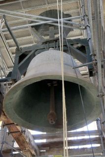 Una de las campanas del conjunto de la Catedral de Mallorca - Autor: J. S.