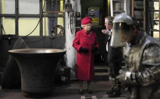 The Queen visits Whitechapel Bell Foundry in 2009 - Autor: WIRE, Pa