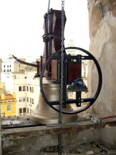 La campana en el campanar - Foto LLOP i BAYO, Francesc (31/01/2006)