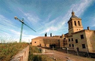 Estado actual de las vallas junto a la Catedral de Santa María en Ciudad Rodrigo (Foto: Mondrián)