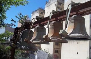 Las campanas de la vieja relojería Sudamericana se mudan al Museo de la Ciudad - Autor: Relojero Carlos DUCLER