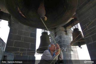 Repique de campanas en Catedral - Autor: AGENCIA ENFOQUE