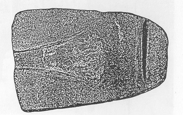 Molde de hacha prehistórica - Foto CABRELLES MARTÍNEZ, José Luis (1990)